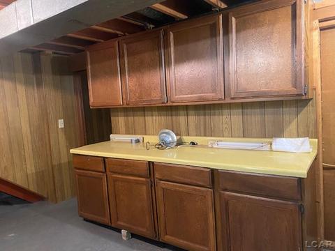 1318 Cherry Dr, Adrian, MI 49221 photo 18