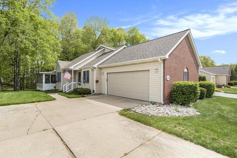 7056 Rosewood Dr #25, Flushing, MI 48433