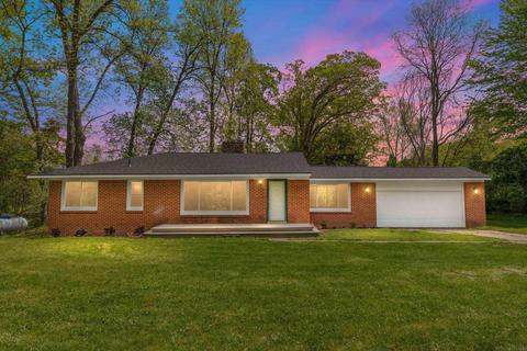 2900 Haley, White Lake, MI 48383