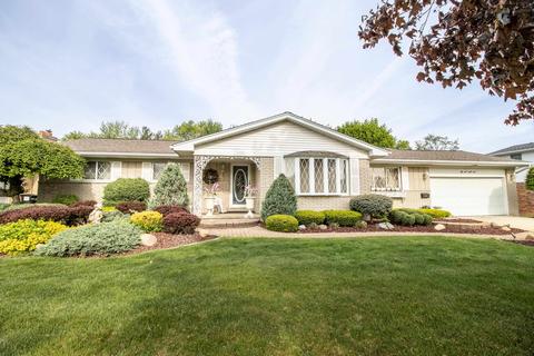 5394 Jerome Ln, Grand Blanc, MI 48439