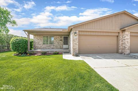 17220 Alba Ct, Clinton Township, MI 48038