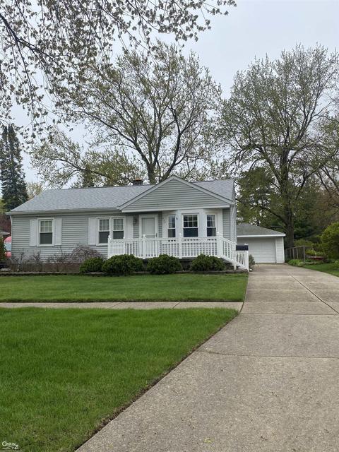 437 Esplanade, Mount Clemens, MI 48043