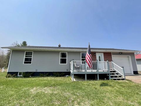 2594 Co Rd Cn, Champion, MI 49814