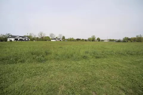 Double Tree, Flushing, MI 48433 photo 6