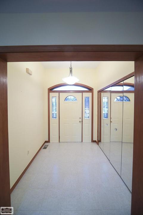 48696 Elmhurst, Macomb, MI 48044 photo 5