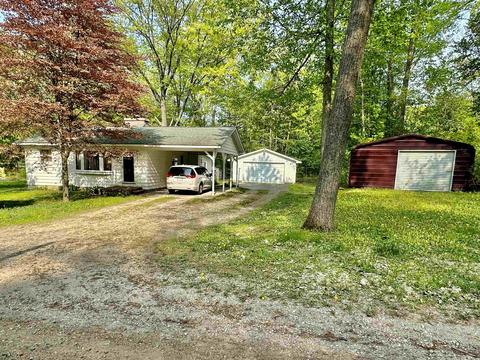 9909 Oak, Lake, MI 48632