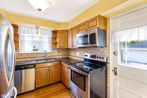897 Washington, Grosse Pointe, MI 48230 photo 12
