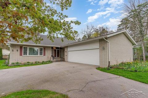 808 W Sugnet, Midland, MI 48640