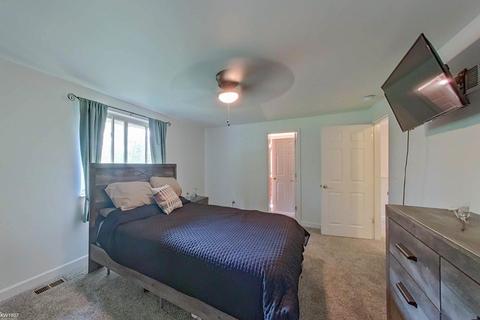 619 Fairfield Dr, Flushing, MI 48433 photo 38