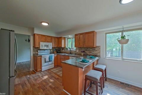 619 Fairfield Dr, Flushing, MI 48433 photo 28