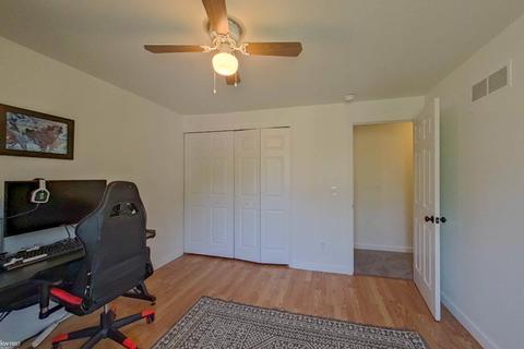 619 Fairfield Dr, Flushing, MI 48433 photo 42