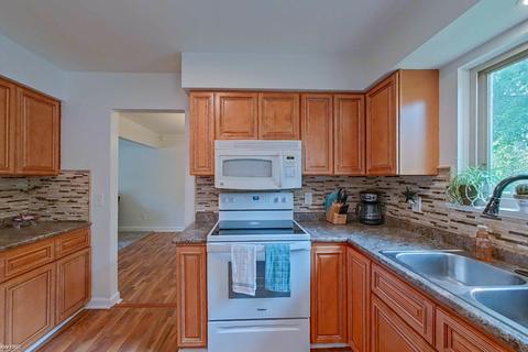 619 Fairfield Dr, Flushing, MI 48433 photo 31
