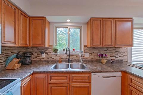 619 Fairfield Dr, Flushing, MI 48433 photo 30