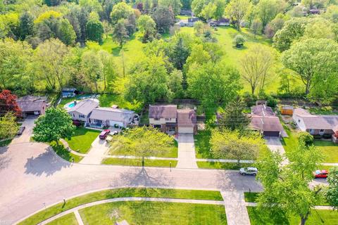 619 Fairfield Dr, Flushing, MI 48433 photo 8