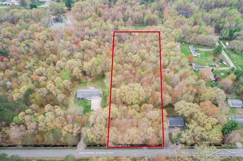 N Seven Mile, Midland, MI 48640
