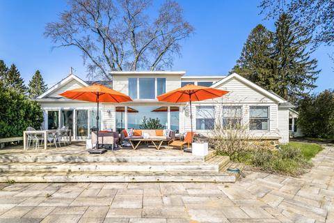 5966 Lakeshore, Palms, MI 48465