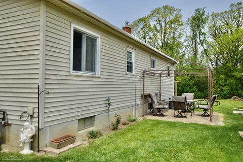 4407 Torrey, Flint, MI 48507 photo 5