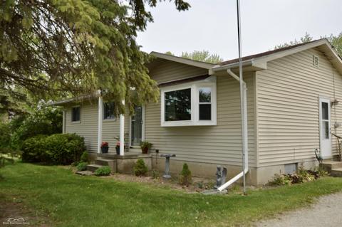 4407 Torrey, Flint, MI 48507 photo 3