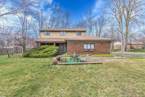 38641 Long, Harrison Township, MI 48045