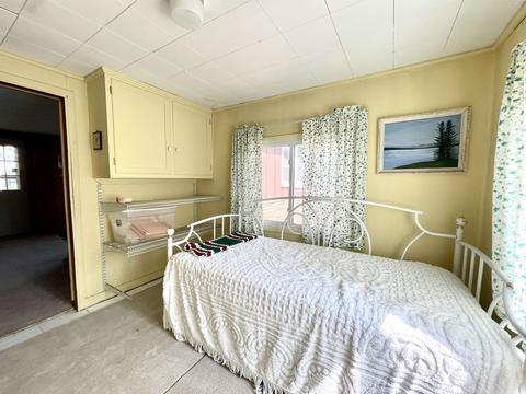 3261 Lakeshore Dr, Gladwin, MI 48624 photo 31