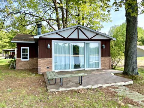 3261 Lakeshore Dr, Gladwin, MI 48624 photo 3