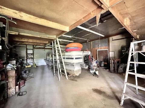 3261 Lakeshore Dr, Gladwin, MI 48624 photo 43