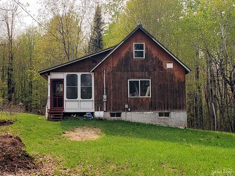 n12363 Lake Road, Ironwood, MI 49938