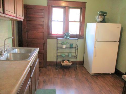 834 E Comstock St, Owosso, MI 48867 photo 6