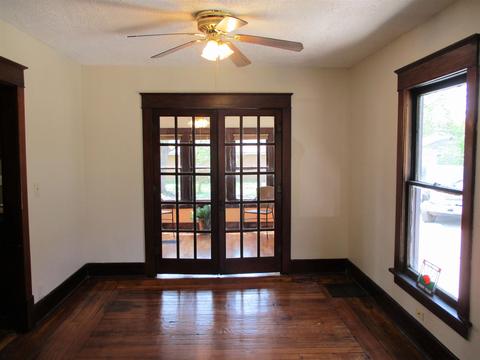 834 E Comstock St, Owosso, MI 48867 photo 11