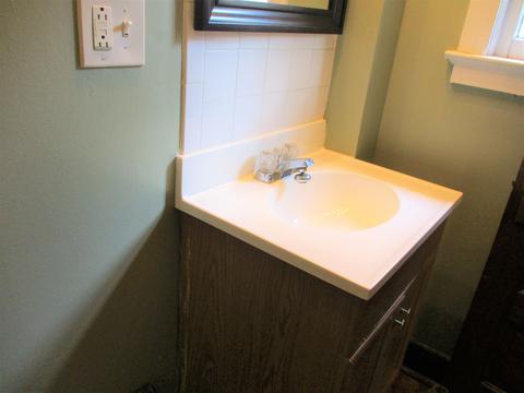 834 E Comstock St, Owosso, MI 48867 photo 22