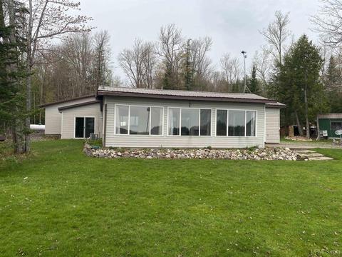 19345 E Clearwater Rd, Watersmeet, MI 49969