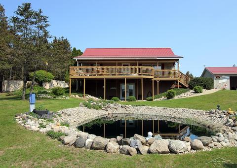7198 W 12 12, Mesick, MI 49668