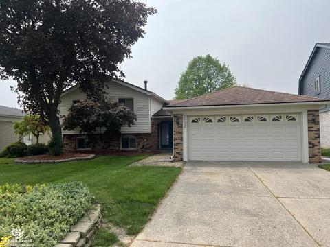 39039 Baroque Blvd, Clinton Township, MI 48038