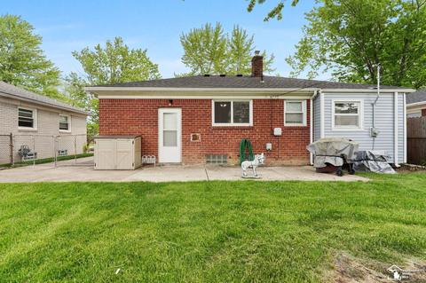 29360 Tamarack, Flat Rock, MI 48134 photo 16