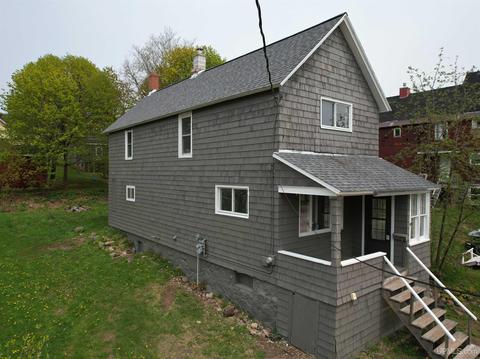 811 Pine, Hancock, MI 49930