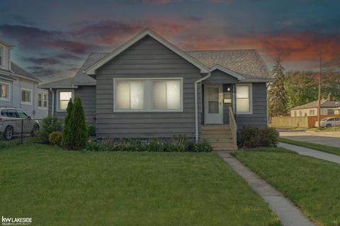 304 Manatee Ave, Hazel Park, MI 48030