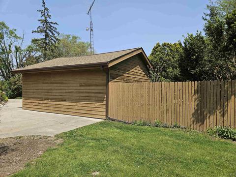 1685 E Carleton, Adrian, MI 49221 photo 9