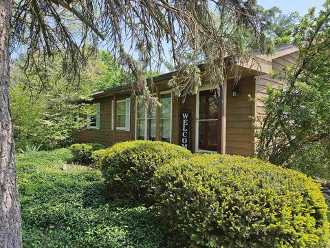 1685 E Carleton, Adrian, MI 49221 photo 2