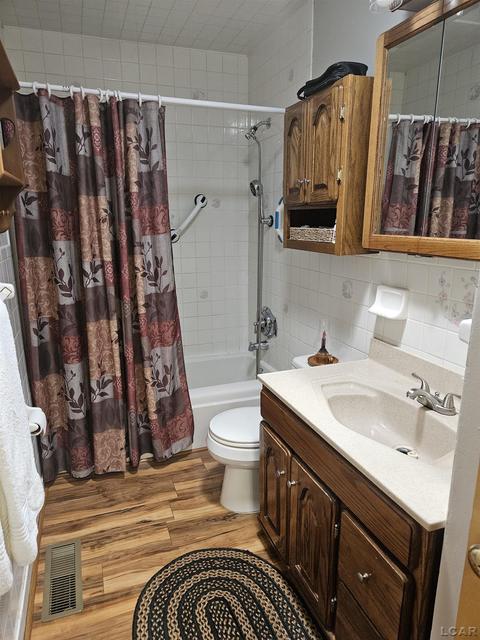 1685 E Carleton, Adrian, MI 49221 photo 42