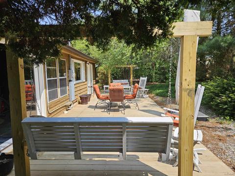 1685 E Carleton, Adrian, MI 49221 photo 6