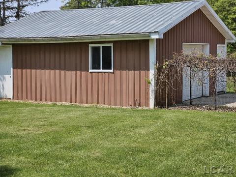 1685 E Carleton, Adrian, MI 49221 photo 7