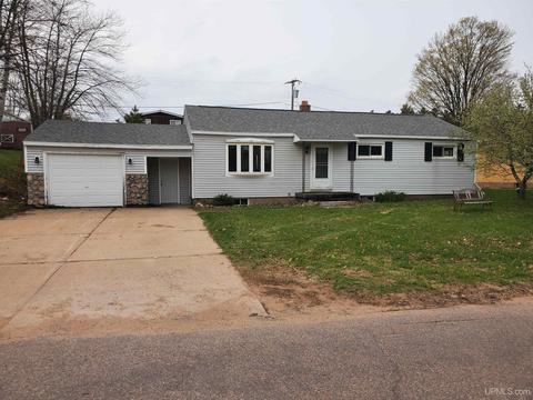 115 N Marigold, Ishpeming, MI 49849 photo 2