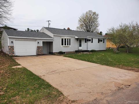 115 N Marigold, Ishpeming, MI 49849