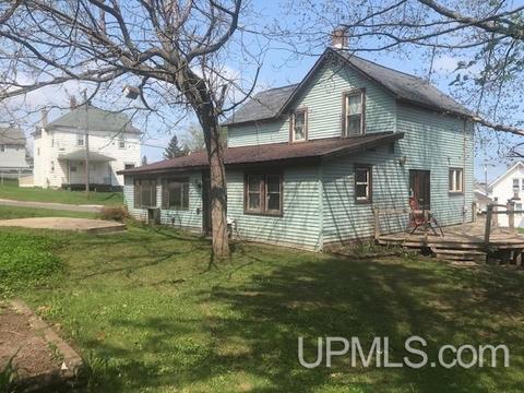 601 E Sellar, Bessemer, MI 49911