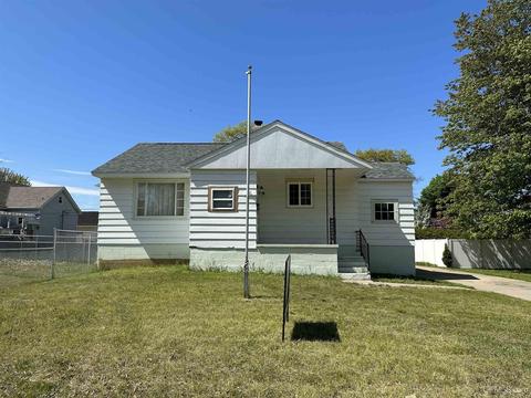 614 Dakota, Gladstone, MI 49837