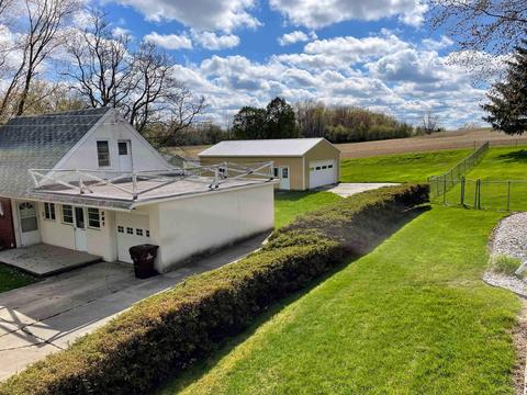 807 N Pine River St, Ithaca, MI 48847 photo 3