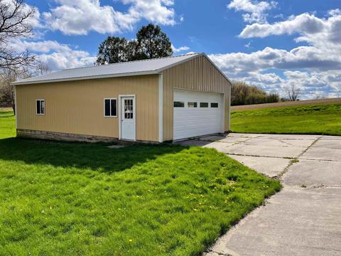 807 N Pine River St, Ithaca, MI 48847 photo 5