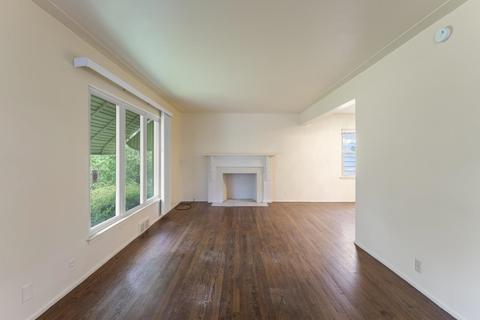 413 Greenfield, Flint, MI 48503 photo 4