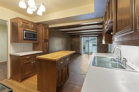 413 Greenfield, Flint, MI 48503 photo 7