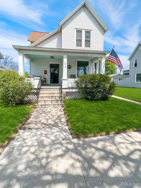 1512 14th, Menominee, MI 49858